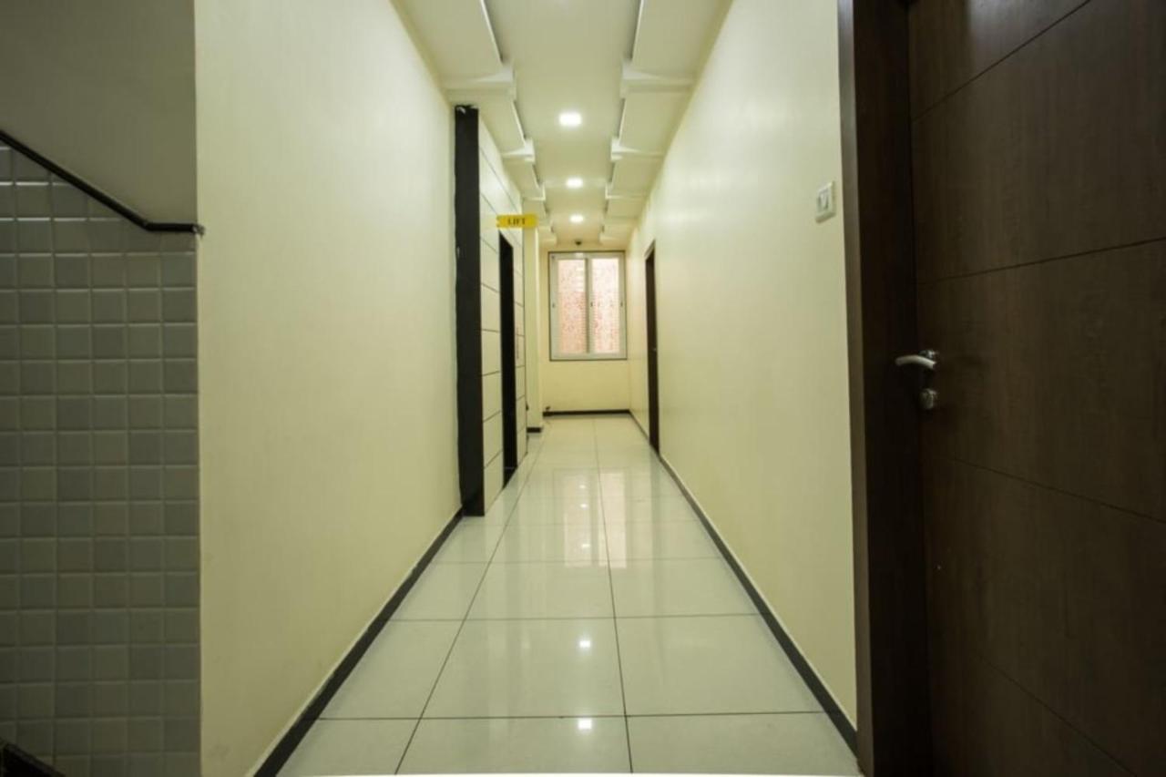 Hotel Satyug Ujjain Esterno foto
