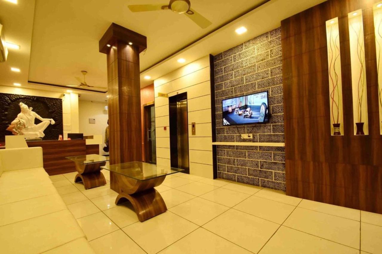 Hotel Satyug Ujjain Esterno foto