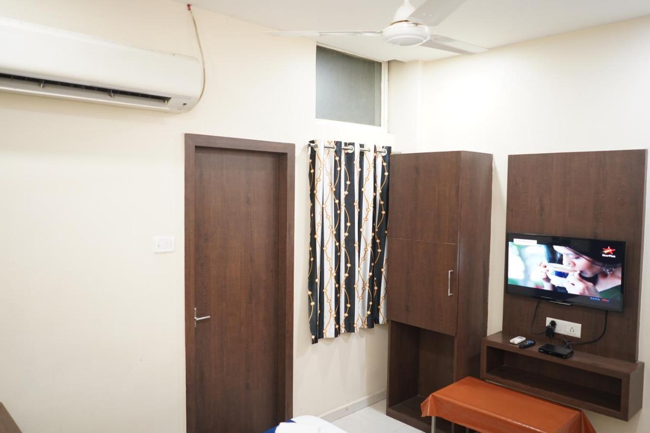 Hotel Satyug Ujjain Esterno foto
